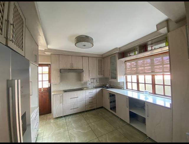 3 BEDROOM HOUSE FOR SALE IN LEACHVILLE EXT 3